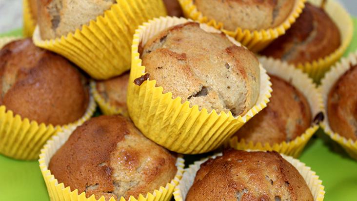 Bolinho de banana festivo.