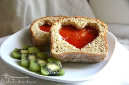 Delicioso café da manhã para o dia dos namorados