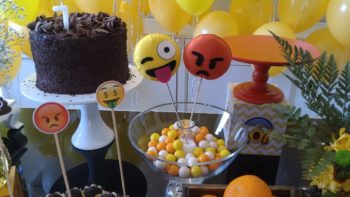 Emoji para festa teen