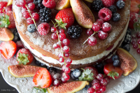 Frutas e folhas cristalizadas na decoração de bolos