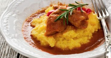 Quantidades para uma polenta servindo 50 pessoas