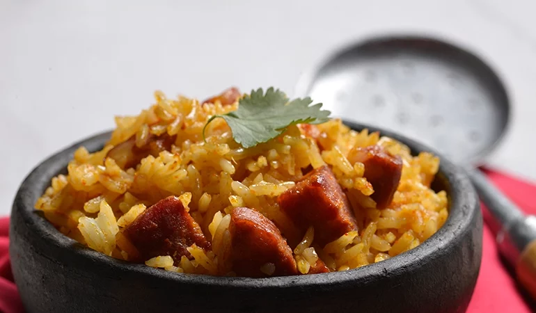 Linguiça calabresa com arroz para 20 convidados